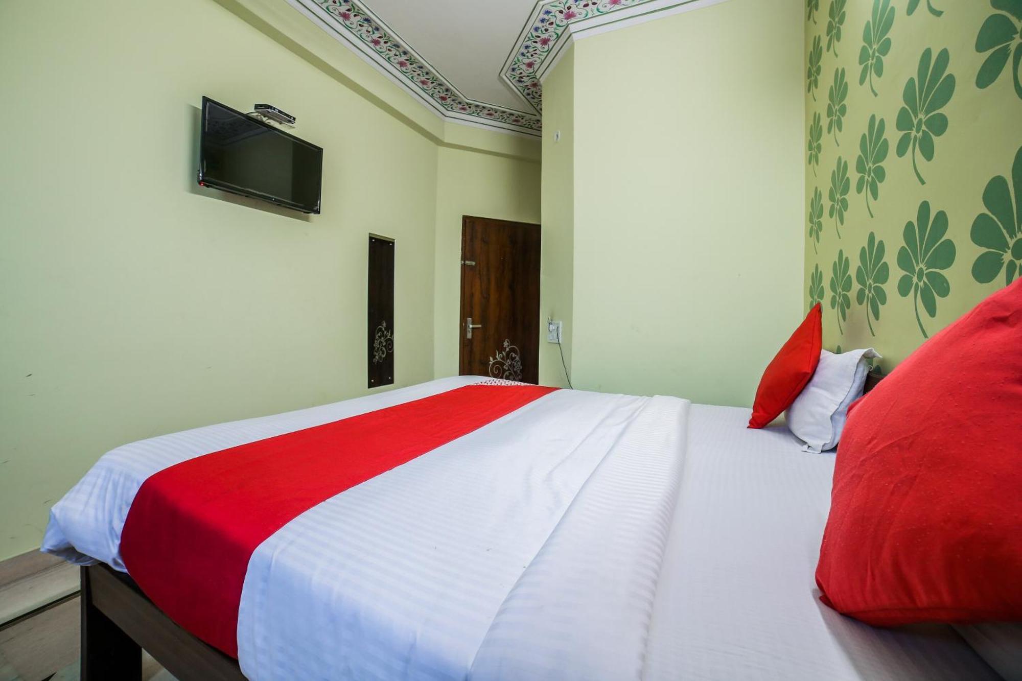 Collection O 36316 Hotel White Palace ชัยปุระ ภายนอก รูปภาพ